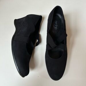 Arche Women's Black Nubuck Suede Leather Wedge Maryjane Pump Size 38 US 8